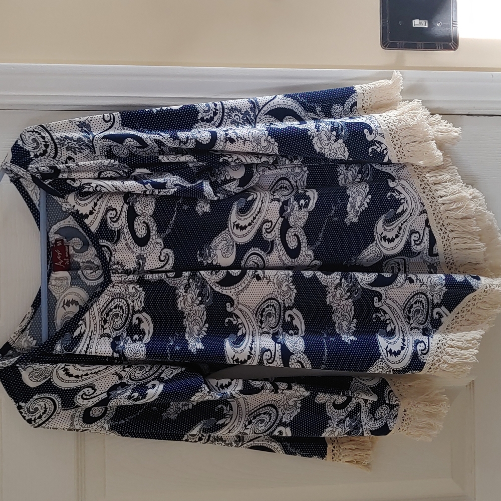 Avani del amour top size medium